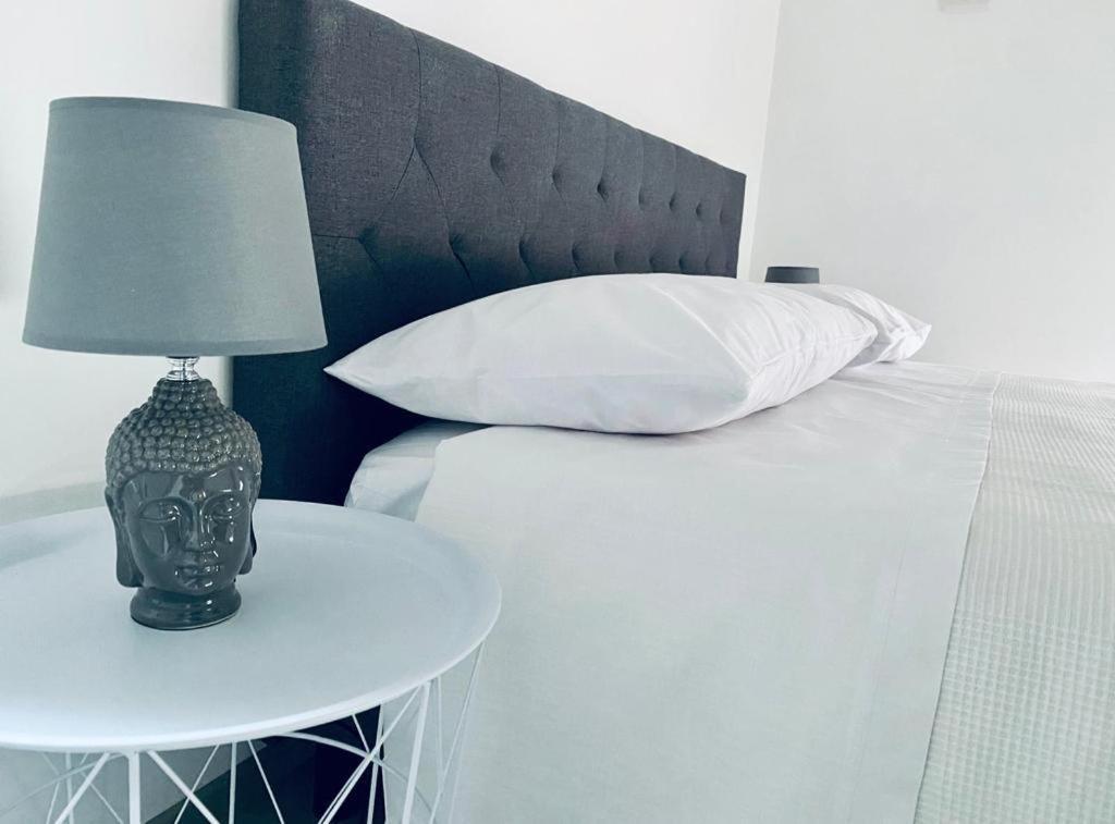 Villa Martina Luxury Suites Lecco Ngoại thất bức ảnh